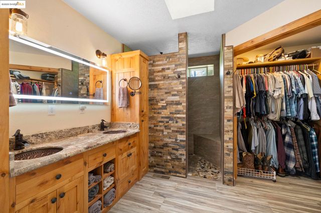 18060 Rob Ric Road, Sonora, CA 95370