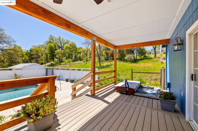 18060 Rob Ric Road, Sonora, CA 95370