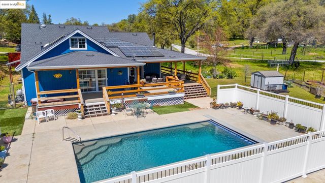 18060 Rob Ric Road, Sonora, CA 95370