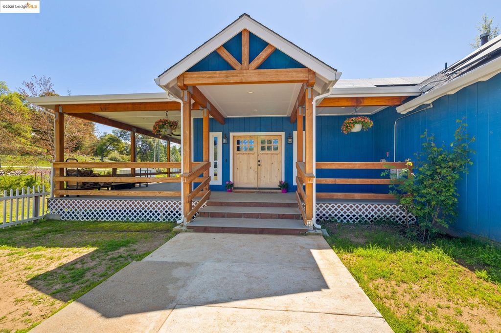 18060 Rob Ric Road, Sonora, CA 95370