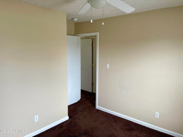 1808 Oakwood Dr, Shelbyville, KY 40065