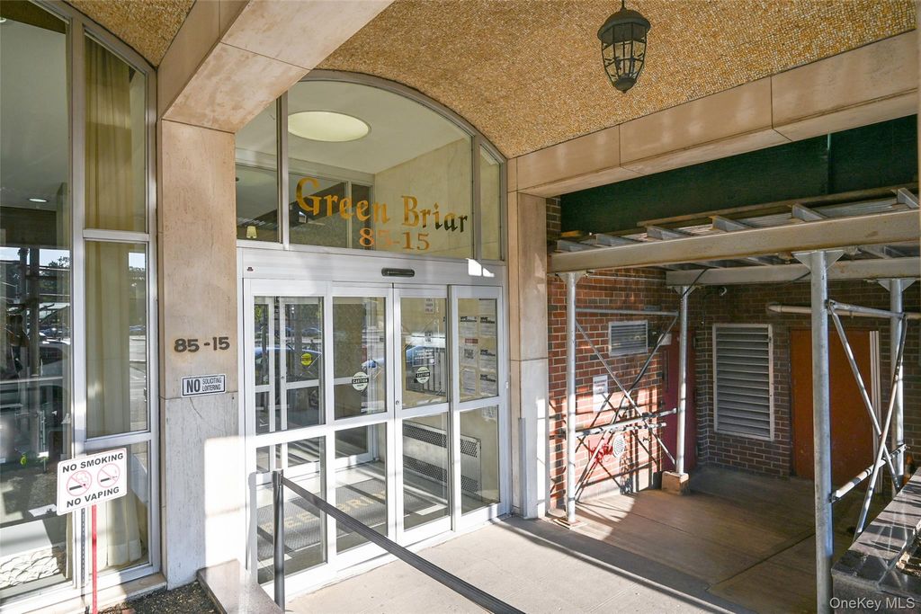 85-15 Main Street 4I, Briarwood, NY 11435