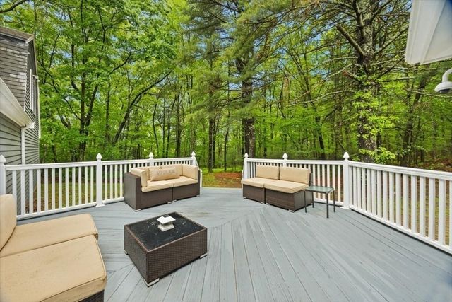 871 Washington St, Franklin, MA 02038