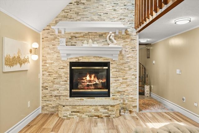 871 Washington St, Franklin, MA 02038