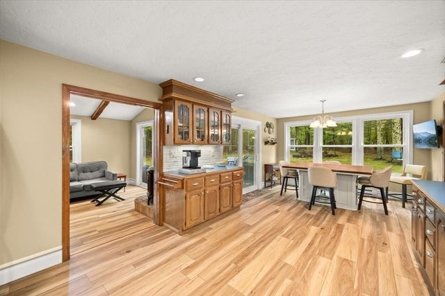 871 Washington St, Franklin, MA 02038