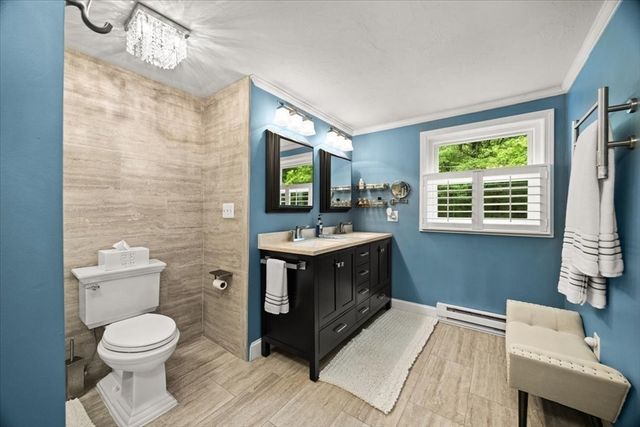 871 Washington St, Franklin, MA 02038