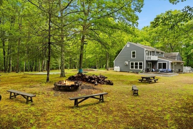 871 Washington St, Franklin, MA 02038