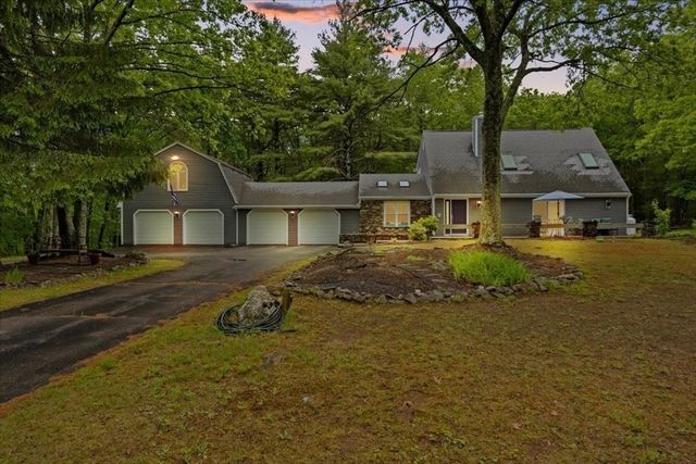 871 Washington St, Franklin, MA 02038