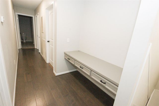 612 Falling Leaf Drive, Friendswood, TX 77546