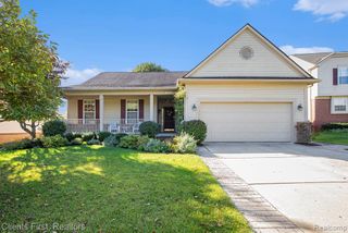 57677 Dakota Drive, New Hudson, MI 48165