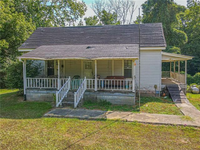4542 E Hall Road, Gainesville, GA 30507