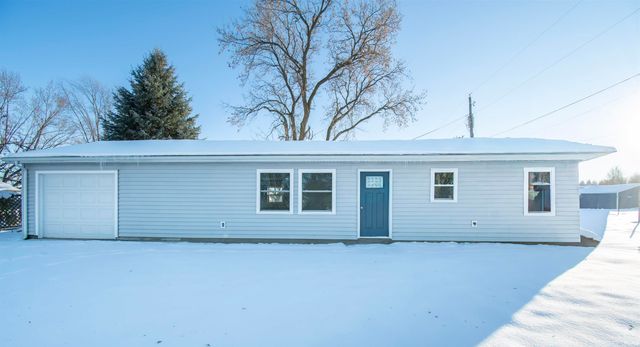 105 Pennsylvania Avenue, Kendallville, IN 46755