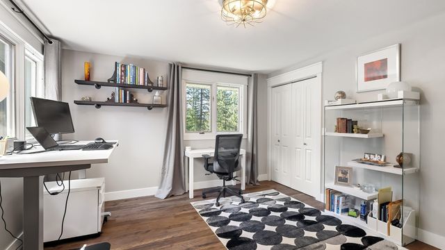 2710 W Regina Ln, Spokane, WA 99218