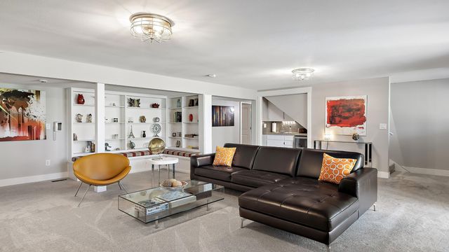 2710 W Regina Ln, Spokane, WA 99218