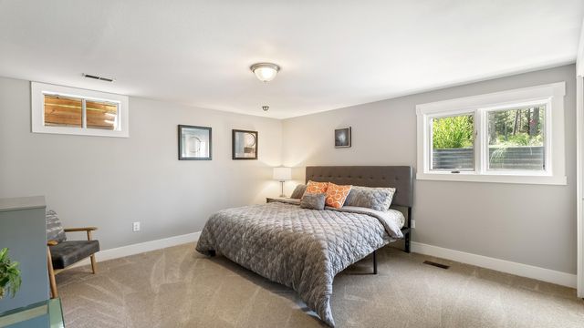 2710 W Regina Ln, Spokane, WA 99218