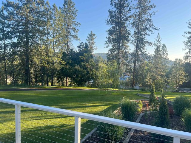 2710 W Regina Ln, Spokane, WA 99218