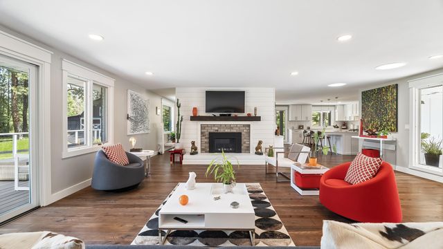 2710 W Regina Ln, Spokane, WA 99218