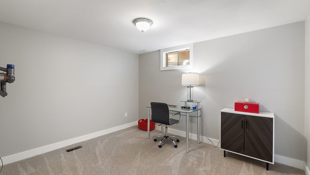 2710 W Regina Ln, Spokane, WA 99218 photo 35