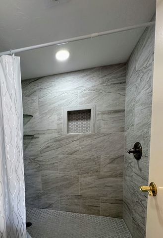 2535 Wedglea Drive 123, Dallas, TX 75211