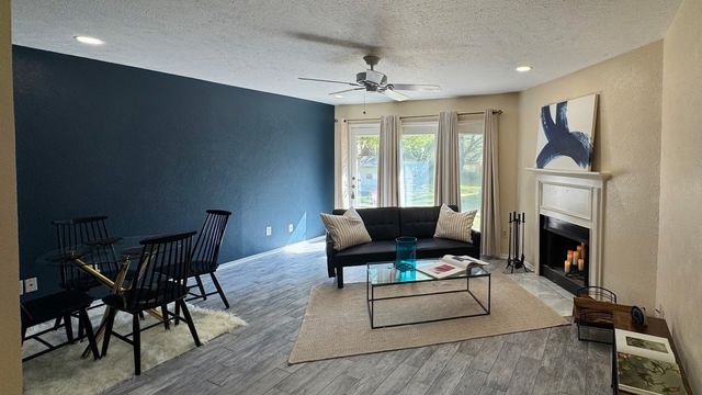 2535 Wedglea Drive 123, Dallas, TX 75211