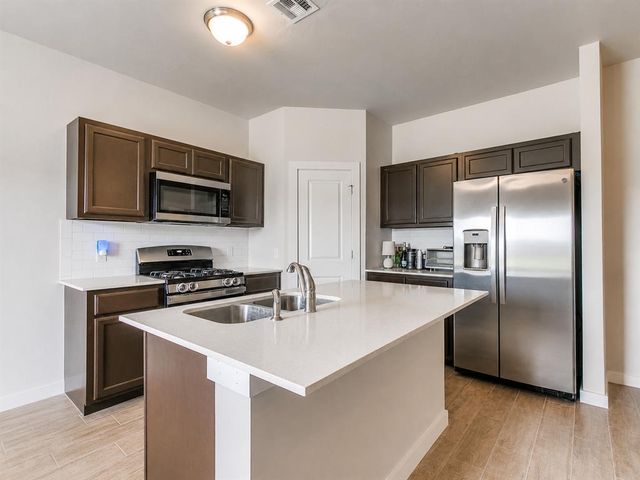 12980 Huntington Drive, Edmond, OK 73025