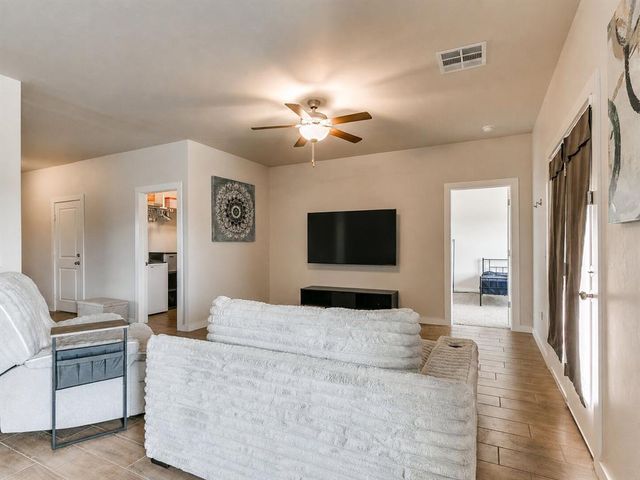 12980 Huntington Drive, Edmond, OK 73025