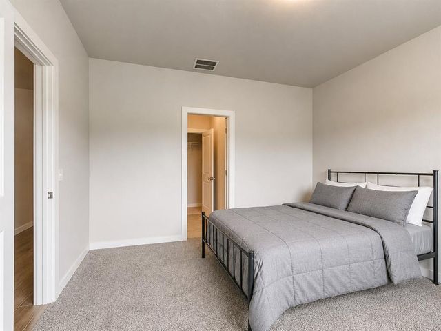 12980 Huntington Drive, Edmond, OK 73025