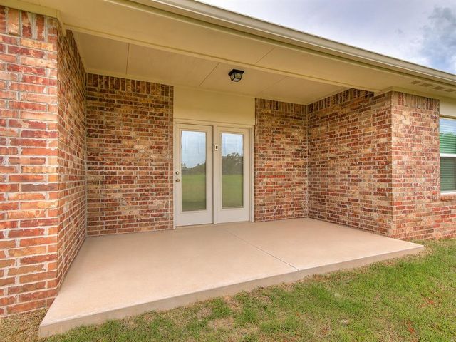 12980 Huntington Drive, Edmond, OK 73025