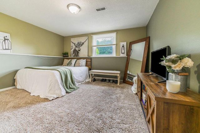 N5273 Clover COURT, Onalaska, WI 54650