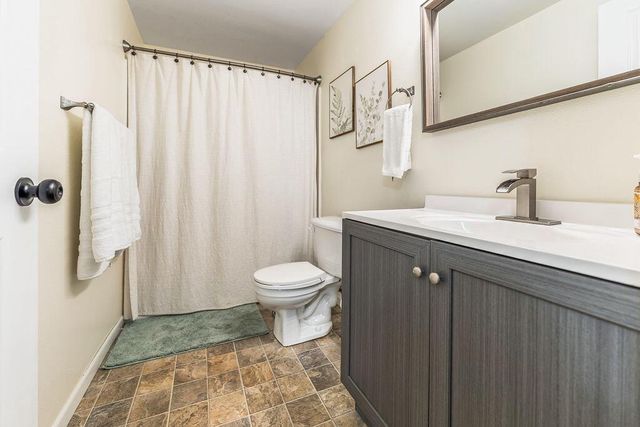 N5273 Clover COURT, Onalaska, WI 54650
