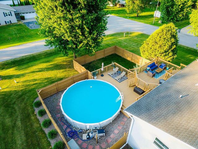 N5273 Clover COURT, Onalaska, WI 54650