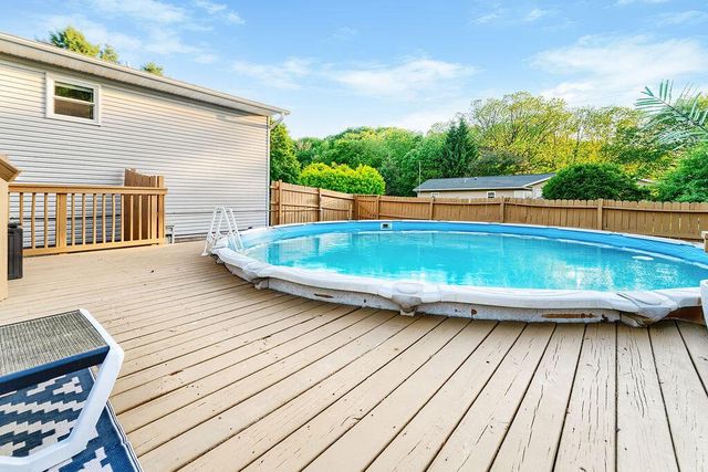 N5273 Clover COURT, Onalaska, WI 54650