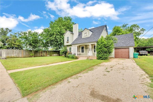 1216 N Penelope Street, Belton, TX 76513