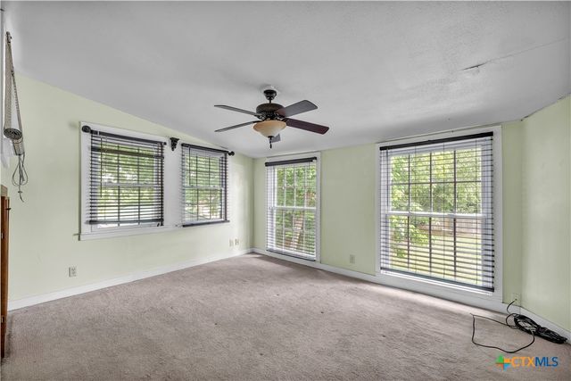 1216 N Penelope Street, Belton, TX 76513