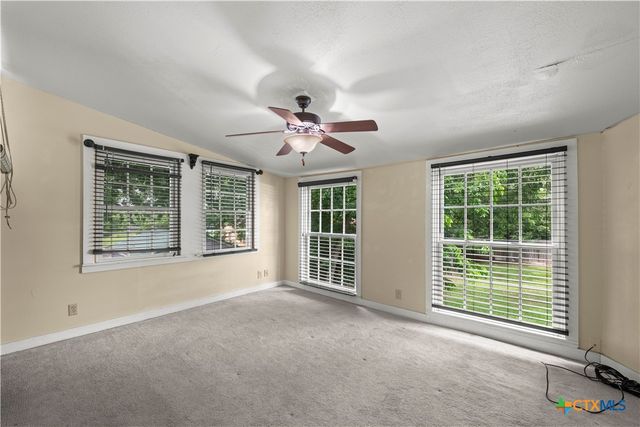 1216 N Penelope Street, Belton, TX 76513