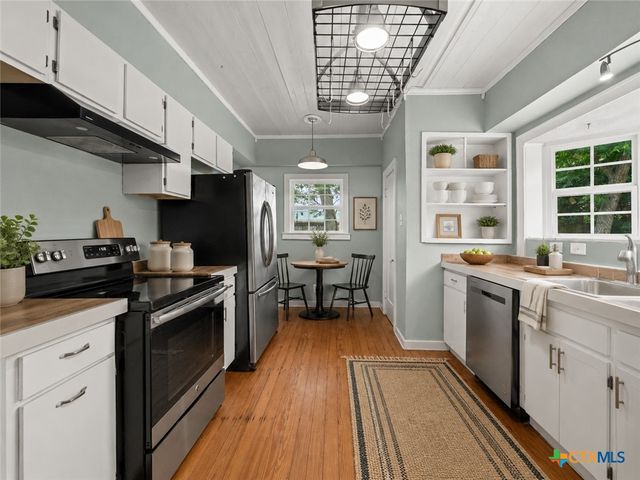 1216 N Penelope Street, Belton, TX 76513