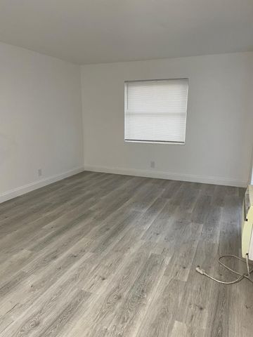 1245 W 35th Street 2, Riviera Beach, FL 33404