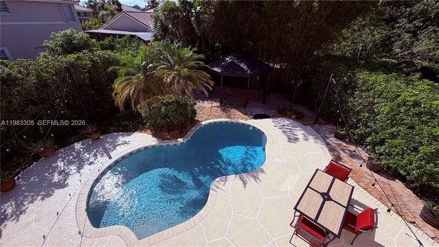 4150 NW 62nd Dr, Coconut Creek, FL 33073