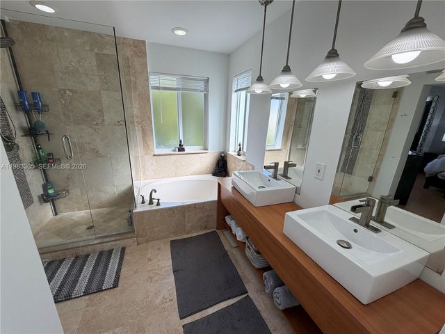 4150 NW 62nd Dr, Coconut Creek, FL 33073