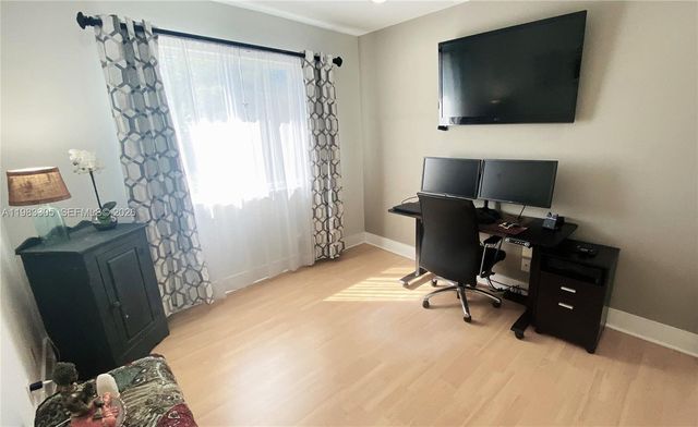 4150 NW 62nd Dr, Coconut Creek, FL 33073