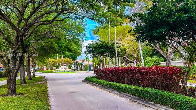 4150 NW 62nd Dr, Coconut Creek, FL 33073
