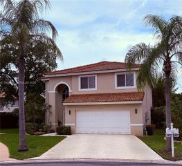 4150 NW 62nd Dr, Coconut Creek, FL 33073