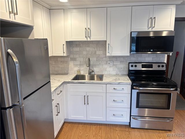 194 Boncroft Drive Lower, West Seneca, NY 14224