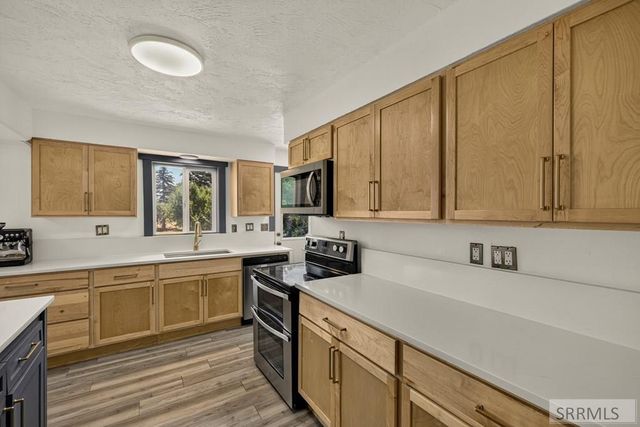5444 E Rockwood Avenue, Iona, ID 83427