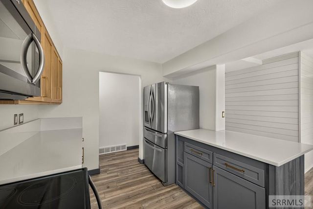 5444 E Rockwood Avenue, Iona, ID 83427
