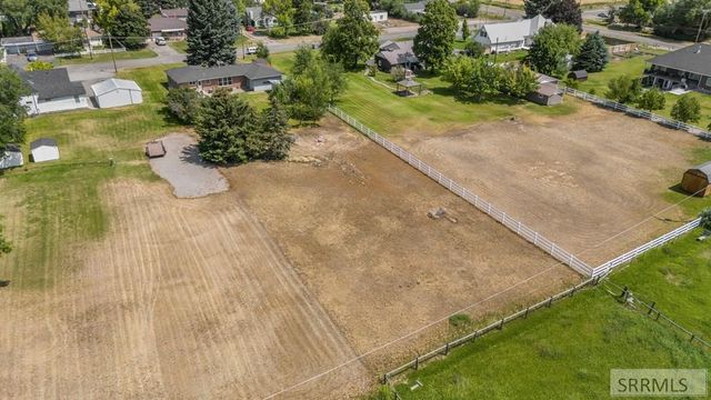 5444 E Rockwood Avenue, Iona, ID 83427