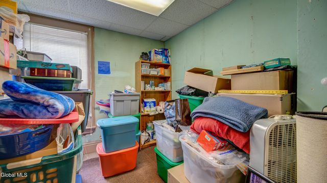 16 E 11th Avenue, Gloversville, NY 12078