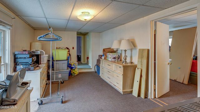 16 E 11th Avenue, Gloversville, NY 12078