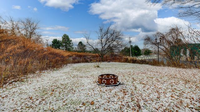 16 E 11th Avenue, Gloversville, NY 12078