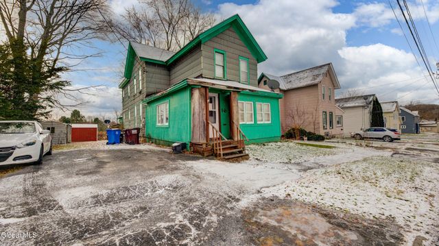 16 E 11th Avenue, Gloversville, NY 12078